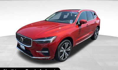 2023 Volvo XC60 Plus Bright