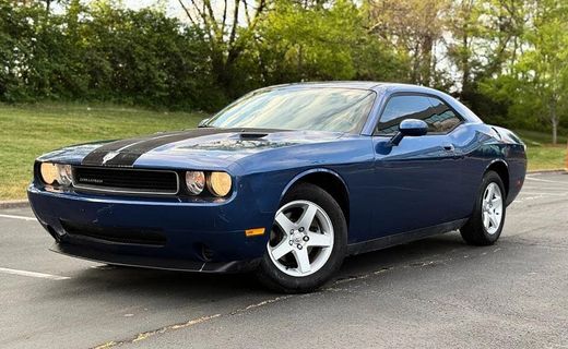 2010 Dodge Challenger Base