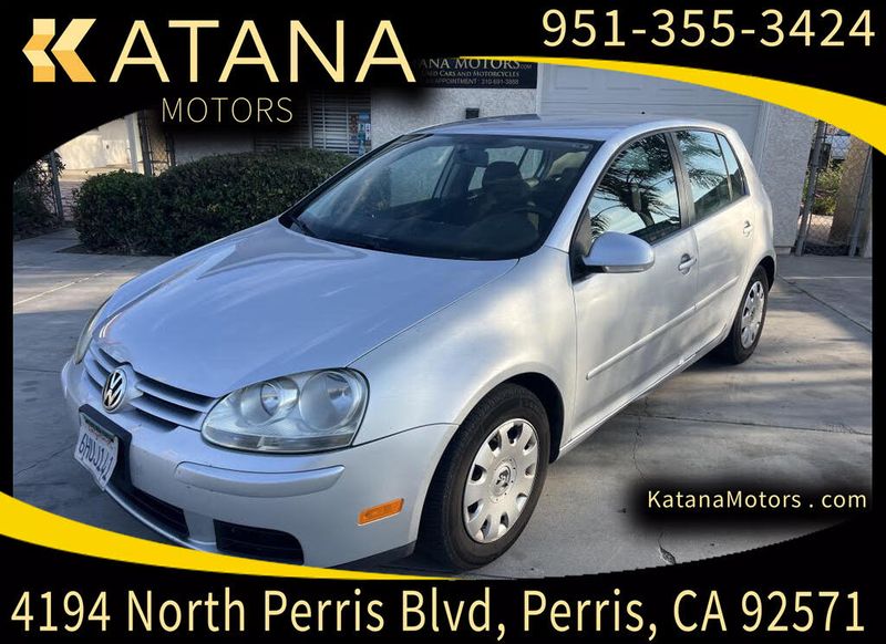 2009 Volkswagen Rabbit — a typically priced live listing