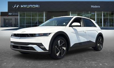 2025 Hyundai Ioniq 5 SE