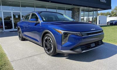 2025 Kia K4 EX