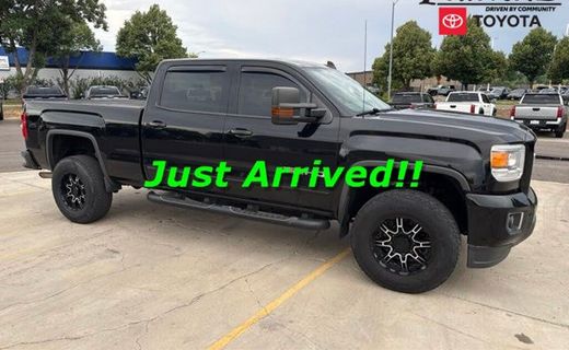 2018 GMC Sierra SLT