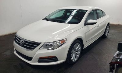 2011 Volkswagen Passat Sport