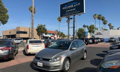 2017 Volkswagen Golf Sportwagen 4Motion