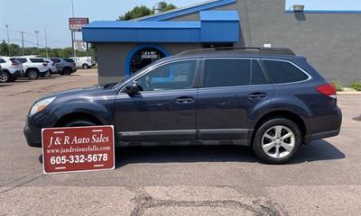 2013 Subaru Outback Premium M R