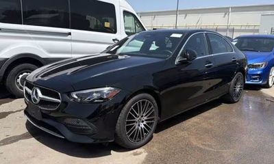 2026 Mercedes-Benz C-Class C300