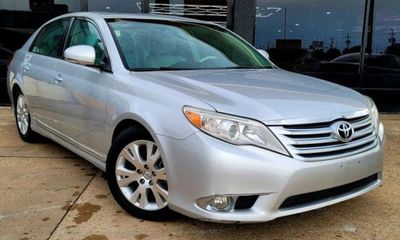 2012 Toyota Avalon Base