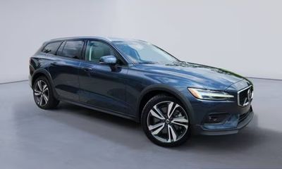 2024 Volvo V60CC Plus