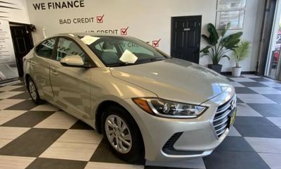 2017 Hyundai Elantra SE Base