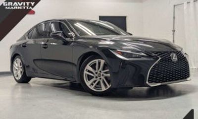 2023 Lexus IS 300 Comfort