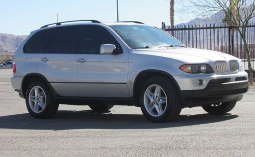 2005 BMW X5 4 4I