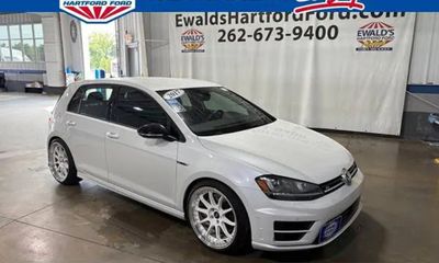 2017 Volkswagen Golf R Base