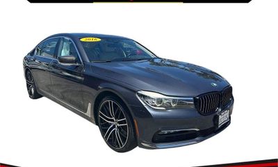 2016 BMW 740I