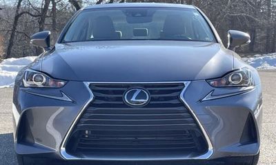 2020 Lexus IS 300 Premium