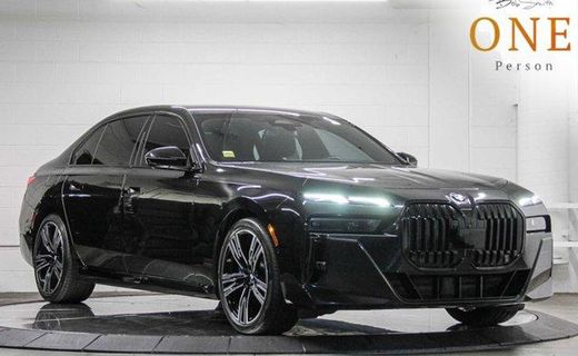 2024 BMW 740I