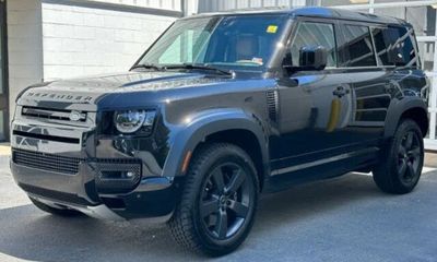 2023 Land Rover Defender