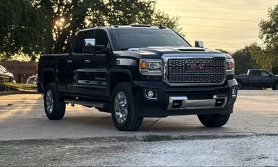 2019 GMC Sierra HD Denali