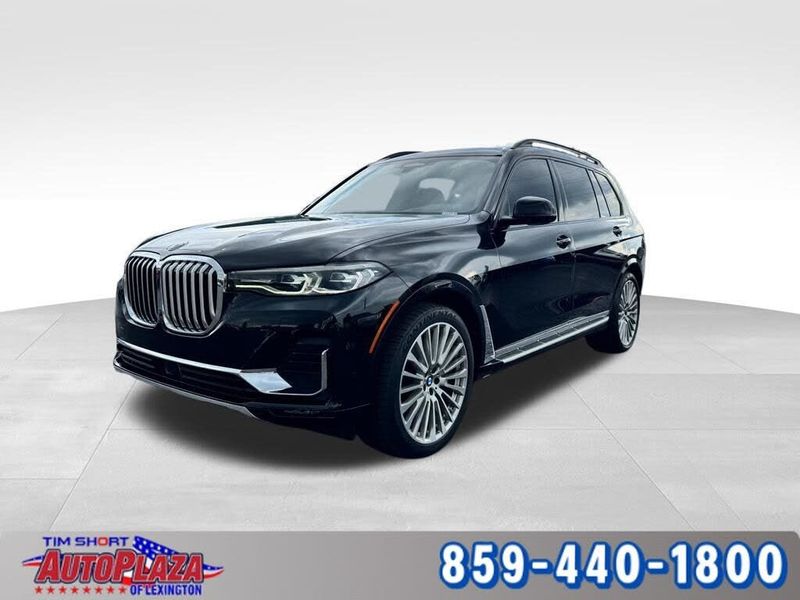 2022 Bmw X7 — a typically priced live listing