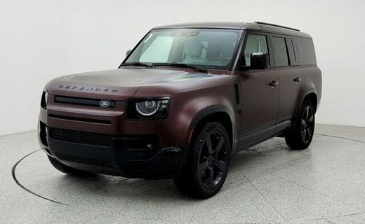 2026 Land Rover Defender 130 SE