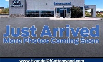 2024 Hyundai Santa Cruz SEL Base