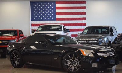 2005 Cadillac XLR