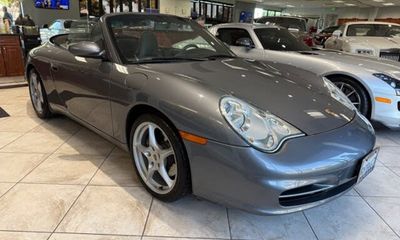 2004 Porsche 911 Carrera 4 4S