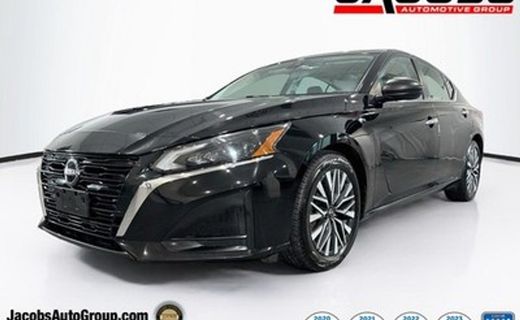 2024 Nissan Altima SV