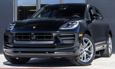 2026 Porsche Macan