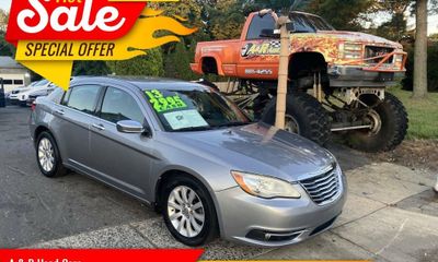 2013 Chrysler 200 Limited
