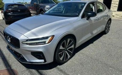 2022 Volvo S60
