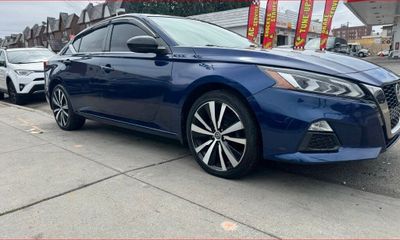 2020 Nissan Altima SR