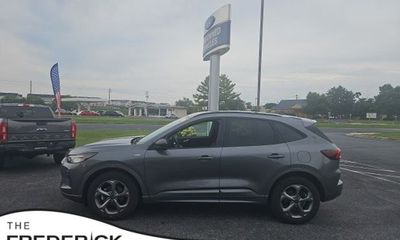 2023 Ford Escape ST Line