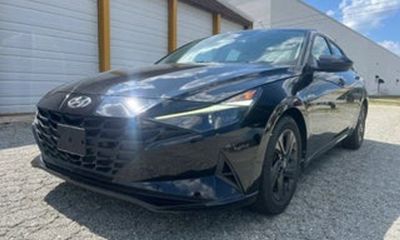 2021 Hyundai Elantra Blue