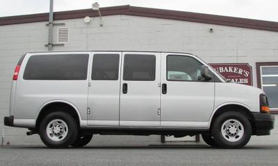 2017 Chevrolet Express LS