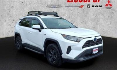2021 Toyota RAV4 XLE HV