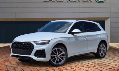 2024 Audi Q5 E S Line Quattro