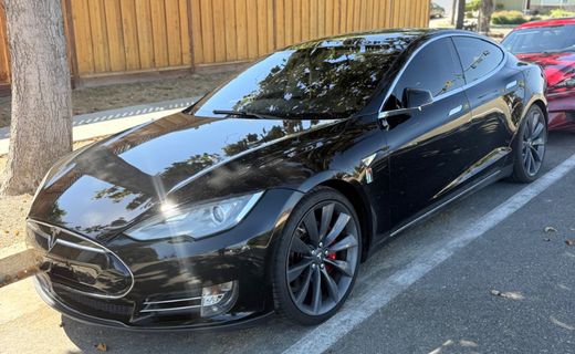 2014 Tesla Model S