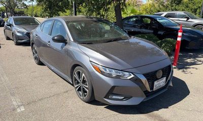 2022 Nissan Sentra SR