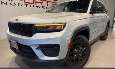2024 Jeep Grand Cherokee Laredo