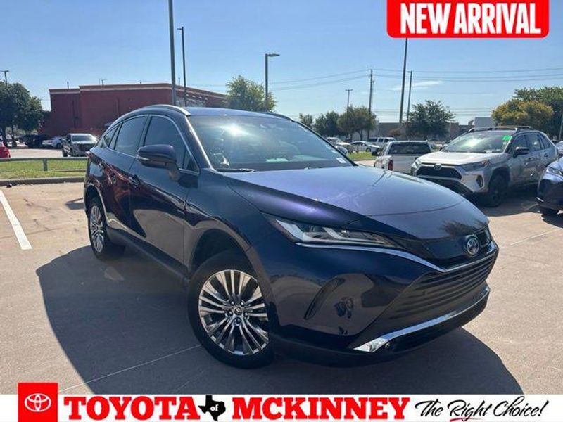 2023 Toyota Venza — a typically priced live listing