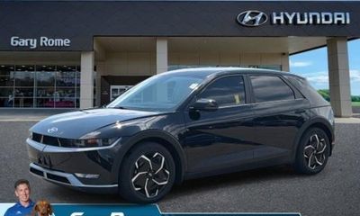 2024 Hyundai Ioniq 5 SE