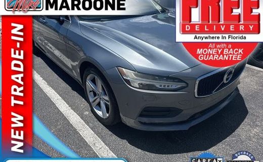 2017 Volvo S90 Momentum