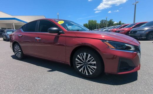 2025 Nissan Altima SV