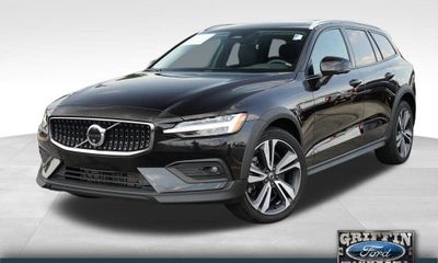 2024 Volvo V60CC Plus
