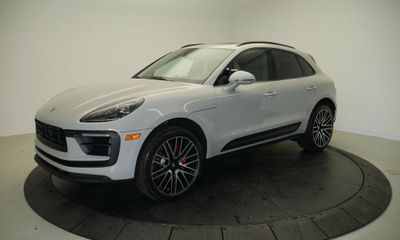 2026 Porsche Macan S