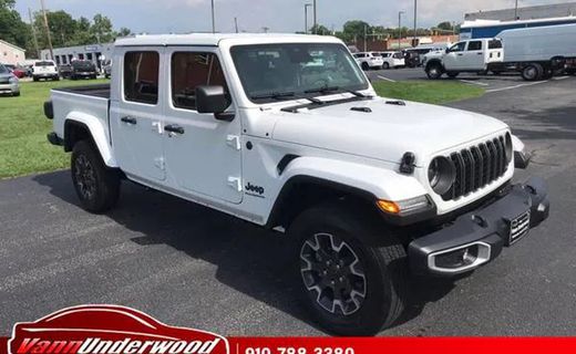 2026 Jeep Gladiator Sport
