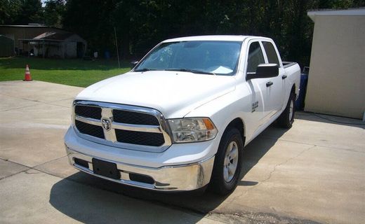 2022 Ram 1500 SLT