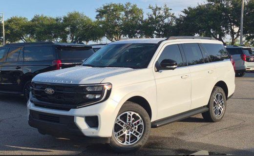 2026 Ford Expedition Active