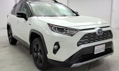 2020 Toyota RAV4 XSE HV