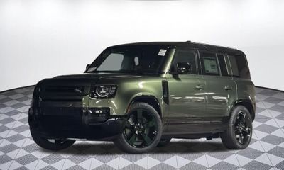 2026 Land Rover Defender 110 SE